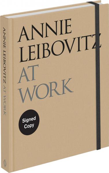 книга Annie Leibovitz at Work - Signed Edition, автор: Annie Leibovitz