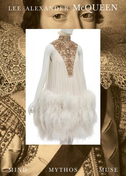 книга Lee Alexander McQueen: Mind, Mythos, Muse, автор: Clarissa M. Esguerra, Michaela Hansen, Lee Alexander McQueen