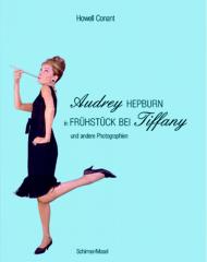 Audrey Hepburn in "Breakfast at Tiffany's", автор: Howell Conant