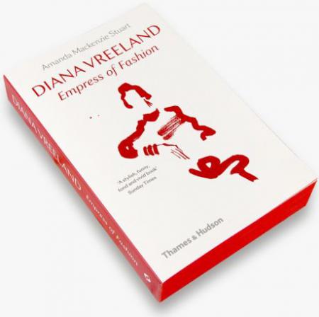 книга Diana Vreeland: Empress of Fashion, автор: Amanda MacKenzie Stuart