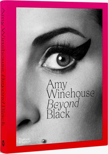 книга Amy Winehouse: Beyond Black, автор: Naomi Parry