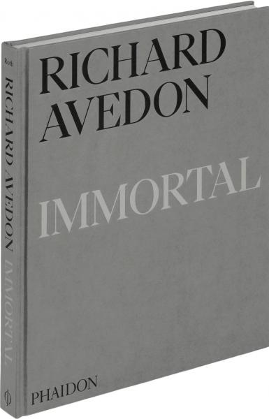 книга Richard Avedon Immortal: Portraits of Aging, 1951-2004, автор: Photographs by Richard Avedon. Edited by Paul Roth, with an introduction by Adam Gopnik and contributions from Vince Aletti and Gaëlle Morel