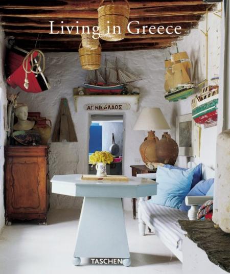 книга Living in Greece, автор: Barbara Stoeltie, Rene Stoeltie