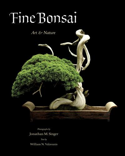 книга Fine Bonsai: Art and Nature, автор: Photographs by Jonathan M. Singer, Text by William N. Valavanis