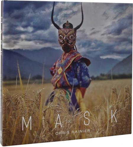 книга Mask: Chris Rainier, автор: Chris Rainier, Pico Iyer