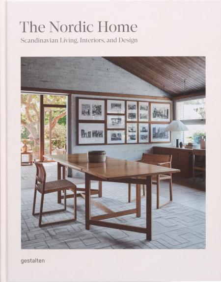 книга The Nordic Home: Scandinavian Living, Interiors and Design, автор: gestalten