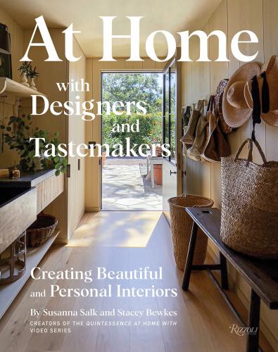 книга At Home with Designers and Tastemakers: Creating Beautiful and Personal Interiors, автор: Author Susanna Salk, Photographs by Stacey Bewkes